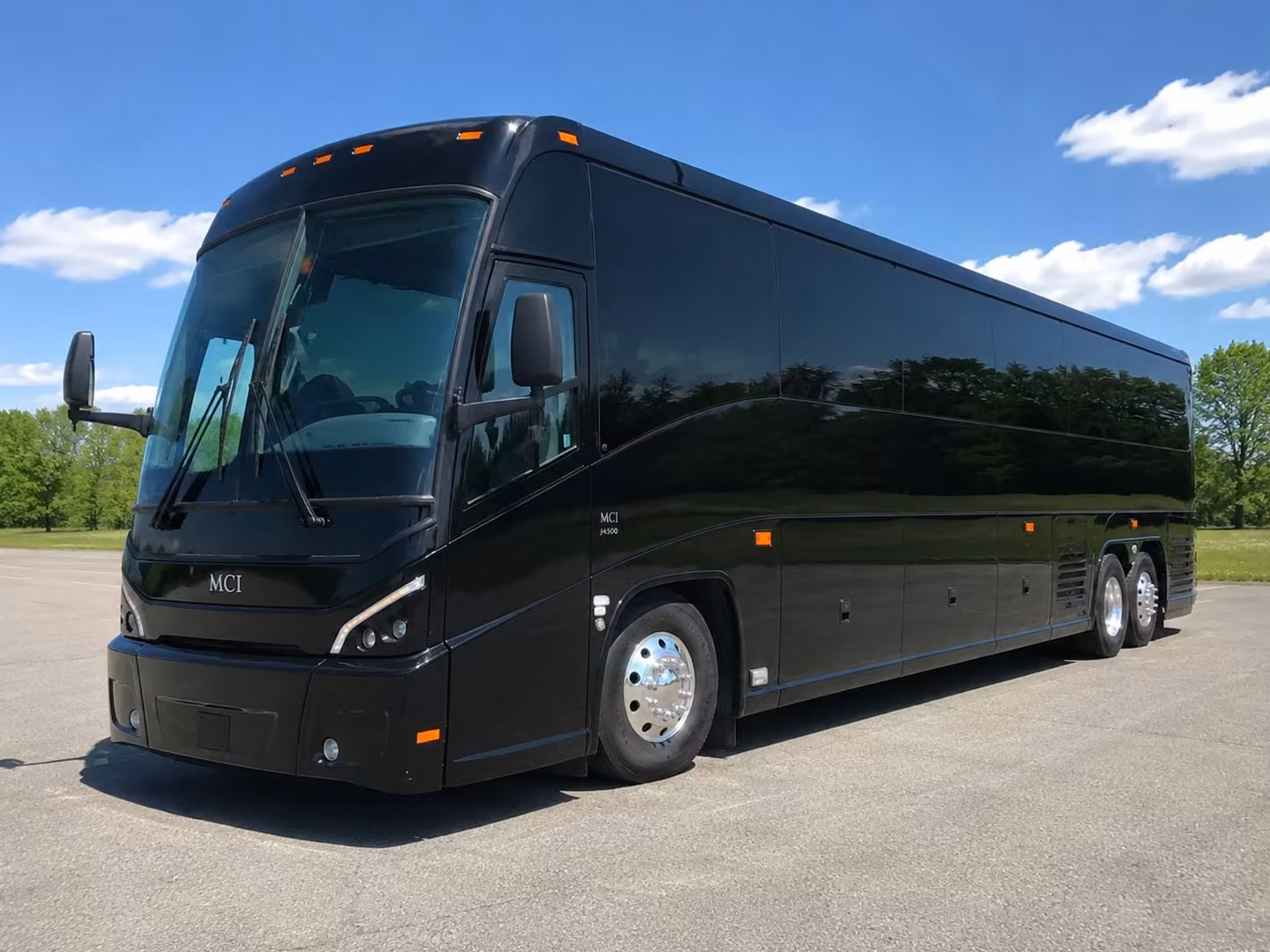 employee shuttle services and recurring corporate commuter routes in indio